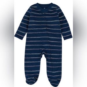 Honest Baby boy organic cotton footed sleep and play pajamas.